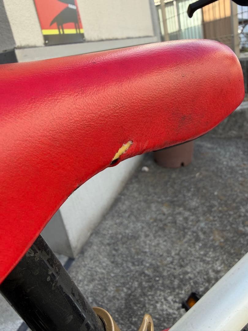 イオンバイク　18インチ HONDA トリコロールカラー　前カゴ、補助輪附属