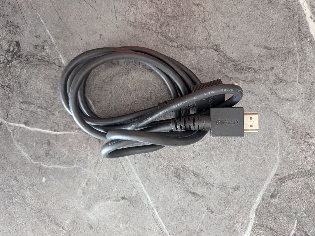 【ほぼ未使用・美品】Nintendo Switch本体セット（付属品完備）