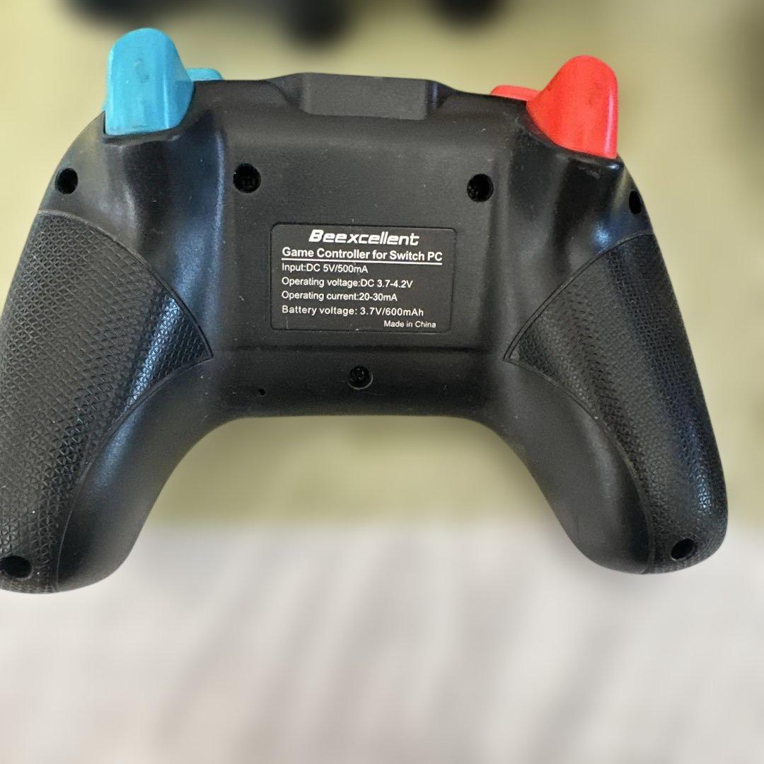 ゲームコントローラー 6個セット 黒/青/赤