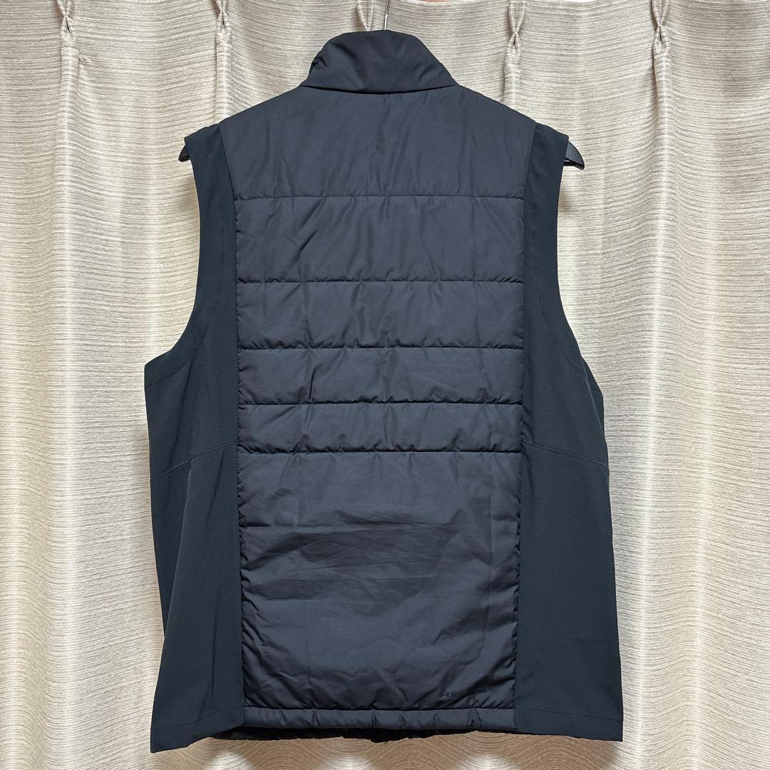 美品　アンダーアーマー ゴルフ　ベスト　ジャケット　ブラック　サイズL