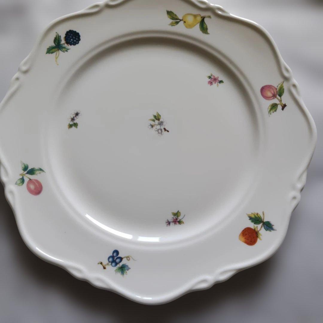 メタライズド小花、フルーツ柄 希少 緑壺６枚