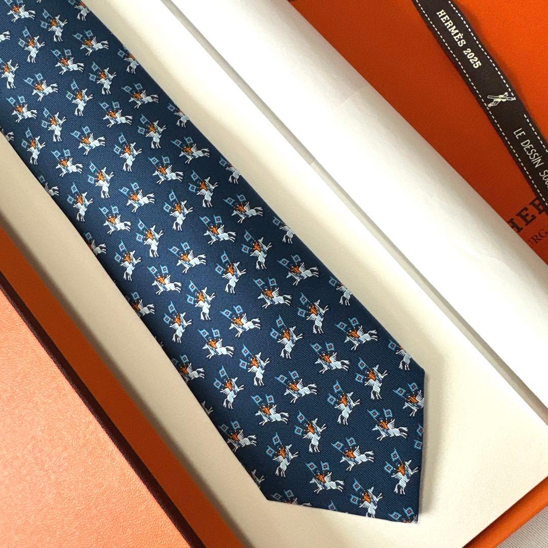 エルメス ネクタイ《シュル・レ・トワ・ドゥ・エルメス》新品 未使用