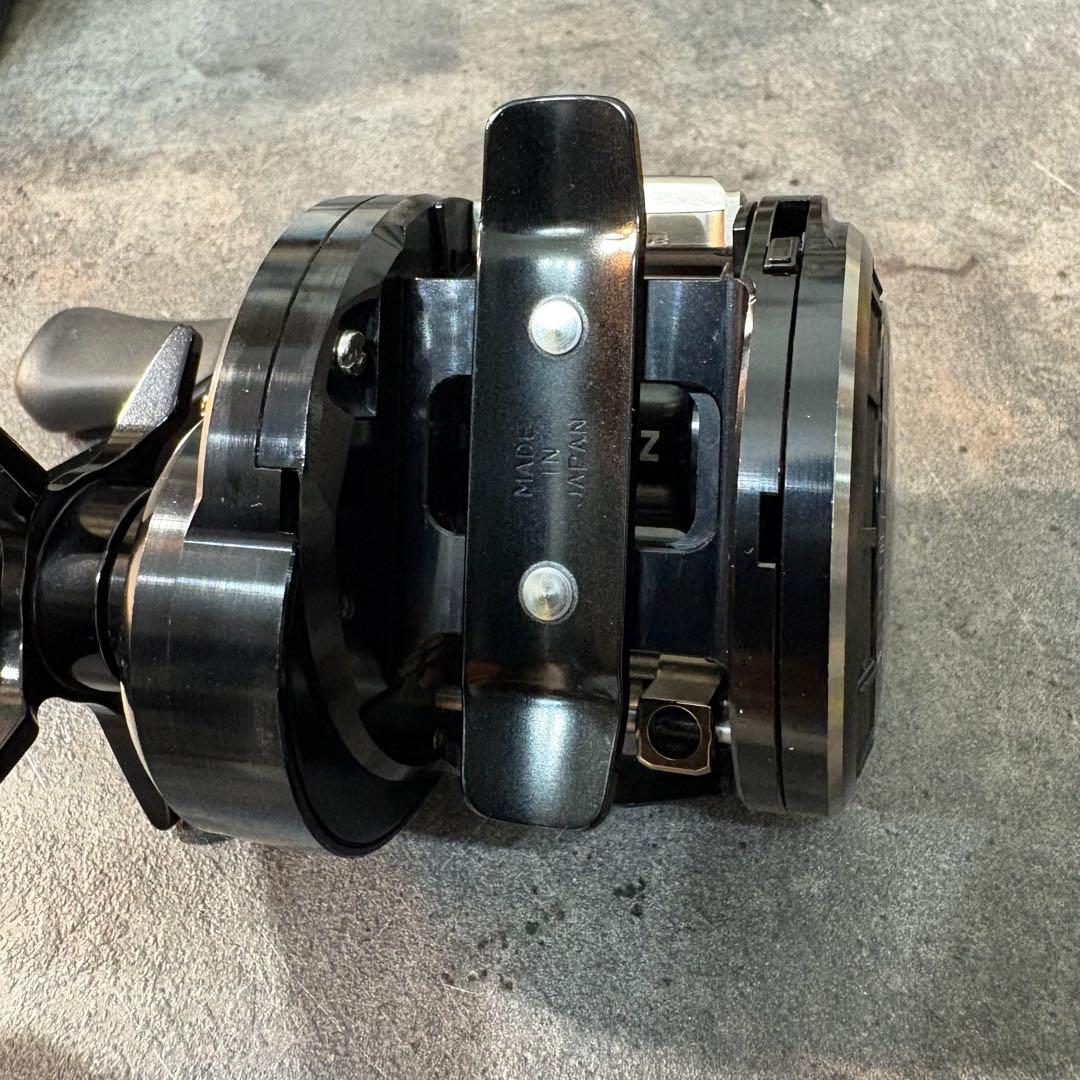 【期間限定9/20まで】ダイワ　18RYOGA 1016HL リョウガ　左　美品