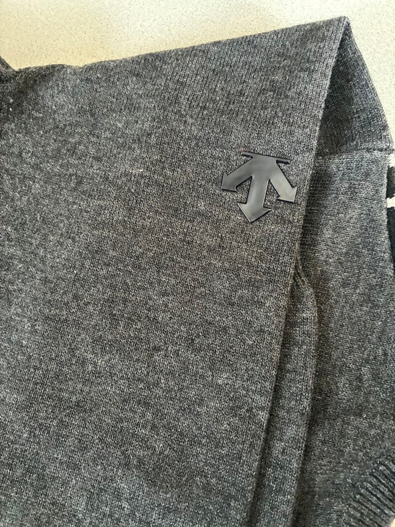 美品 DESCENTE デサント ゴルフ グレー セーター Mサイズ