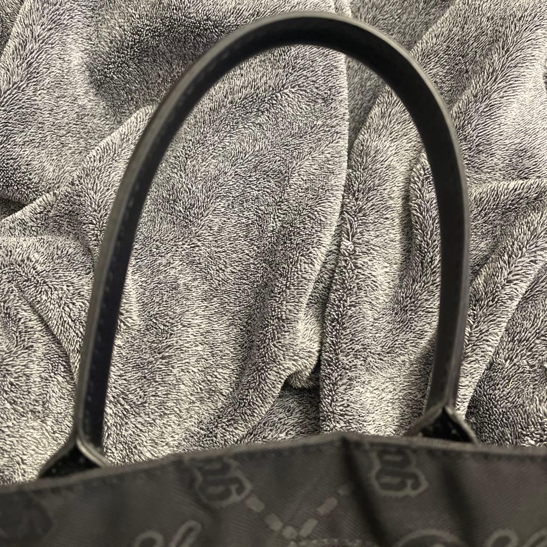 マークアンドロナ完売品カートバック