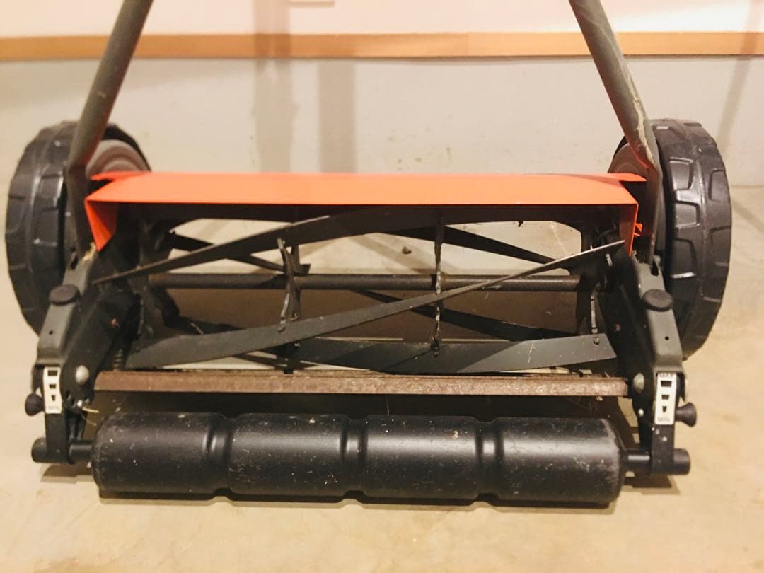 ハスクバーナ  ノヴォレット540 芝刈り機　すぐに発送できます