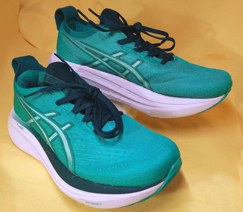 ☆asics☆アシックスゲルニンバス27 US7.5 25.5ⅽⅿ