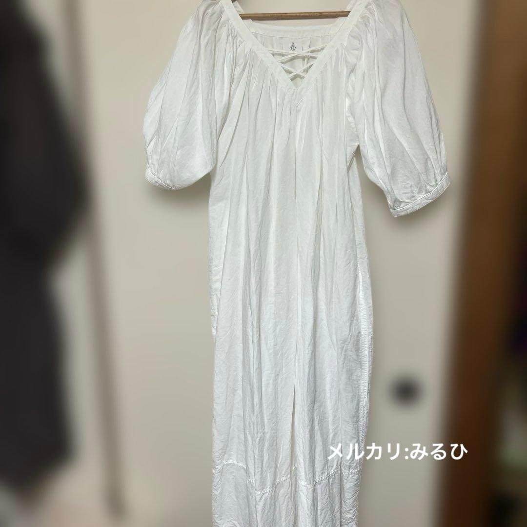 マキマロ　クロス　ホワイト系