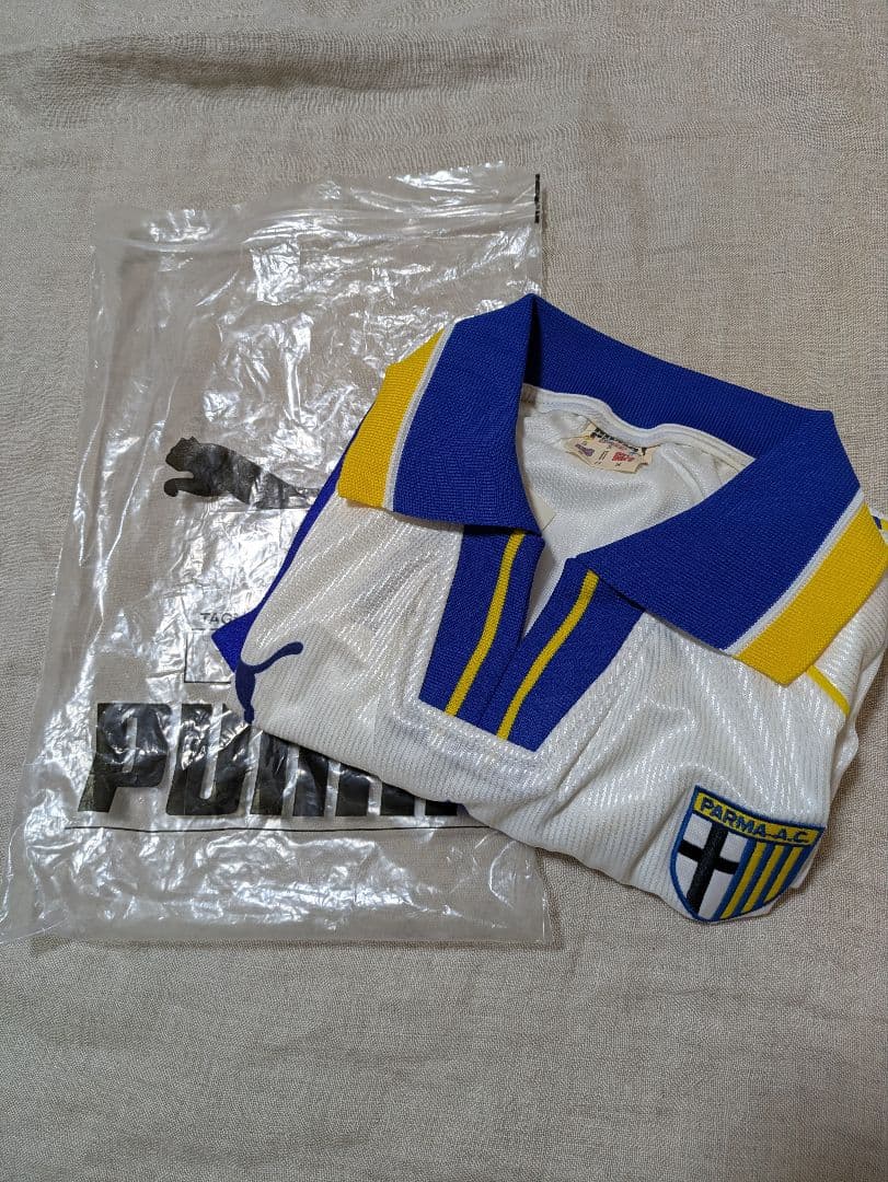新品　プーマ　パルマ　 サッカージャージ ヨーロッパ　Sサイズ　パルマ　ユニ