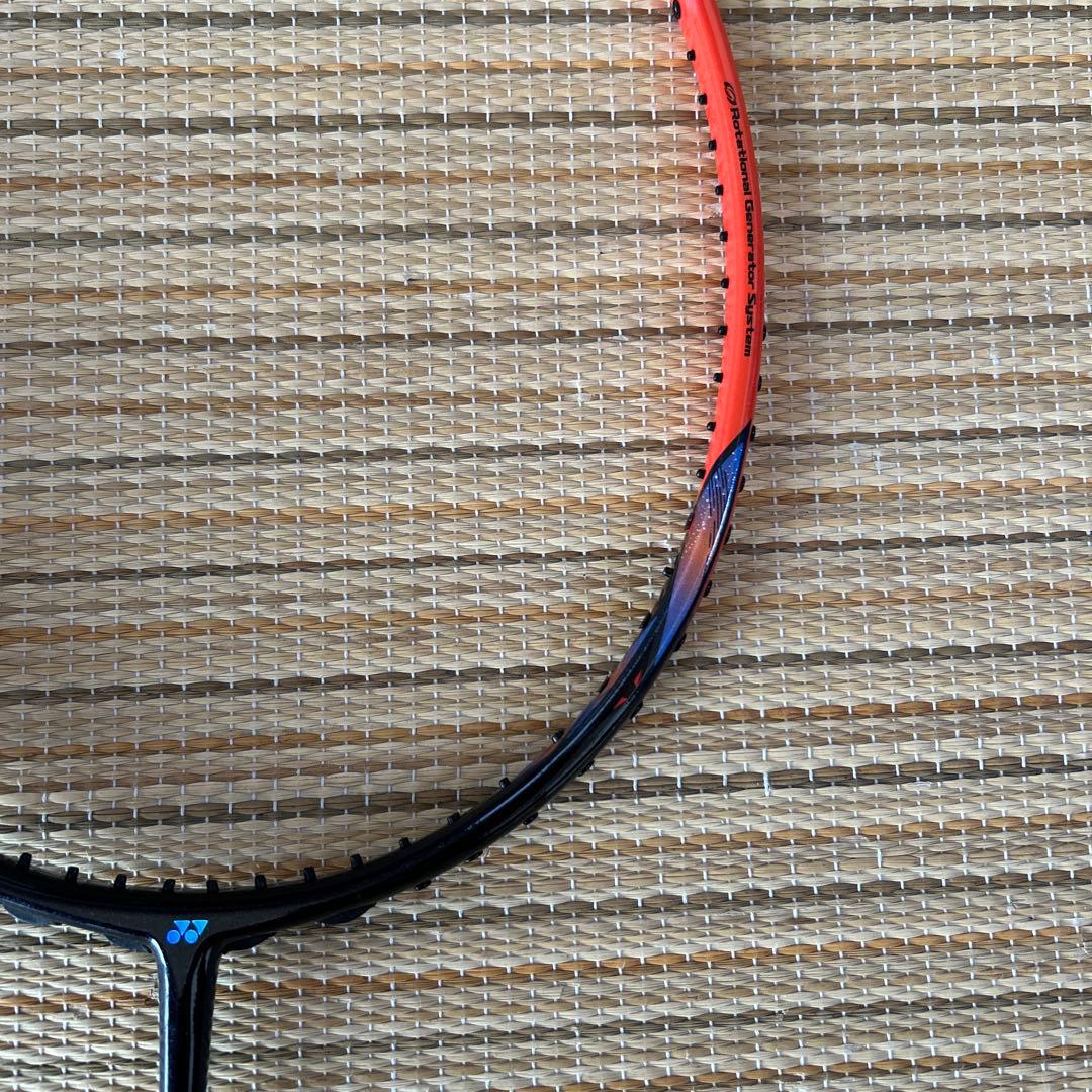 ASTROX 77 バドミントンラケット