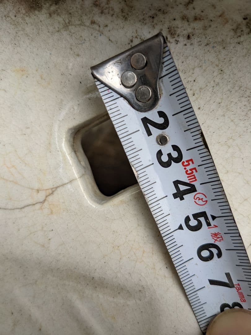 レトロな洗面台