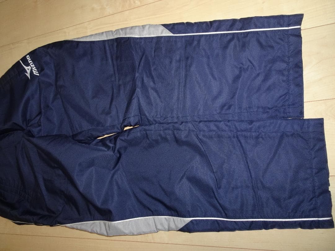 ミズノ　中綿入りウインドブレーカー上下セット