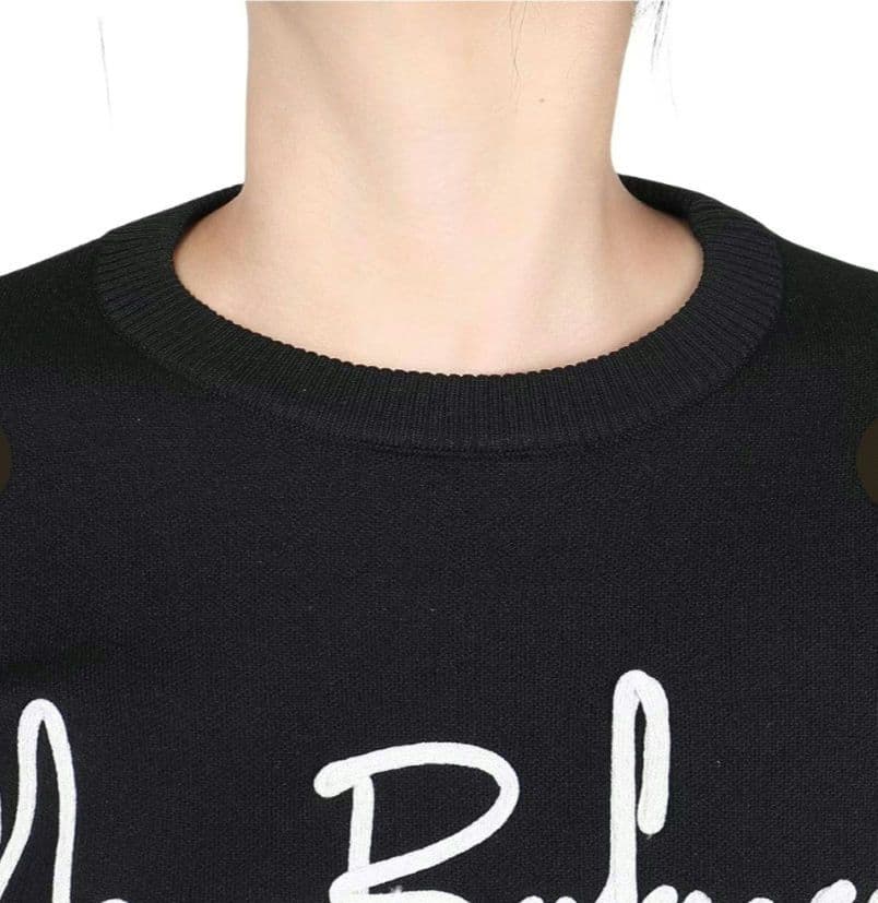 new balanceレデースセーター