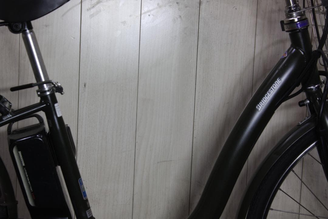 ブリヂストンフロンティアロング F6LB47 8AH 26インチ 3段LED 緑