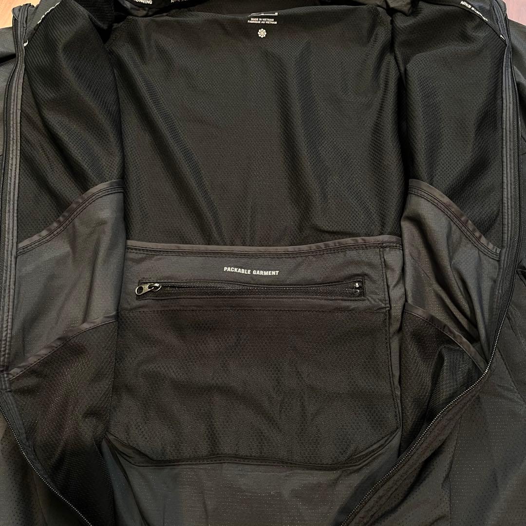 新品‼️ナイキ　ウィンドランナー　長袖 フルジップ　撥水加工　UV加工　黒　M