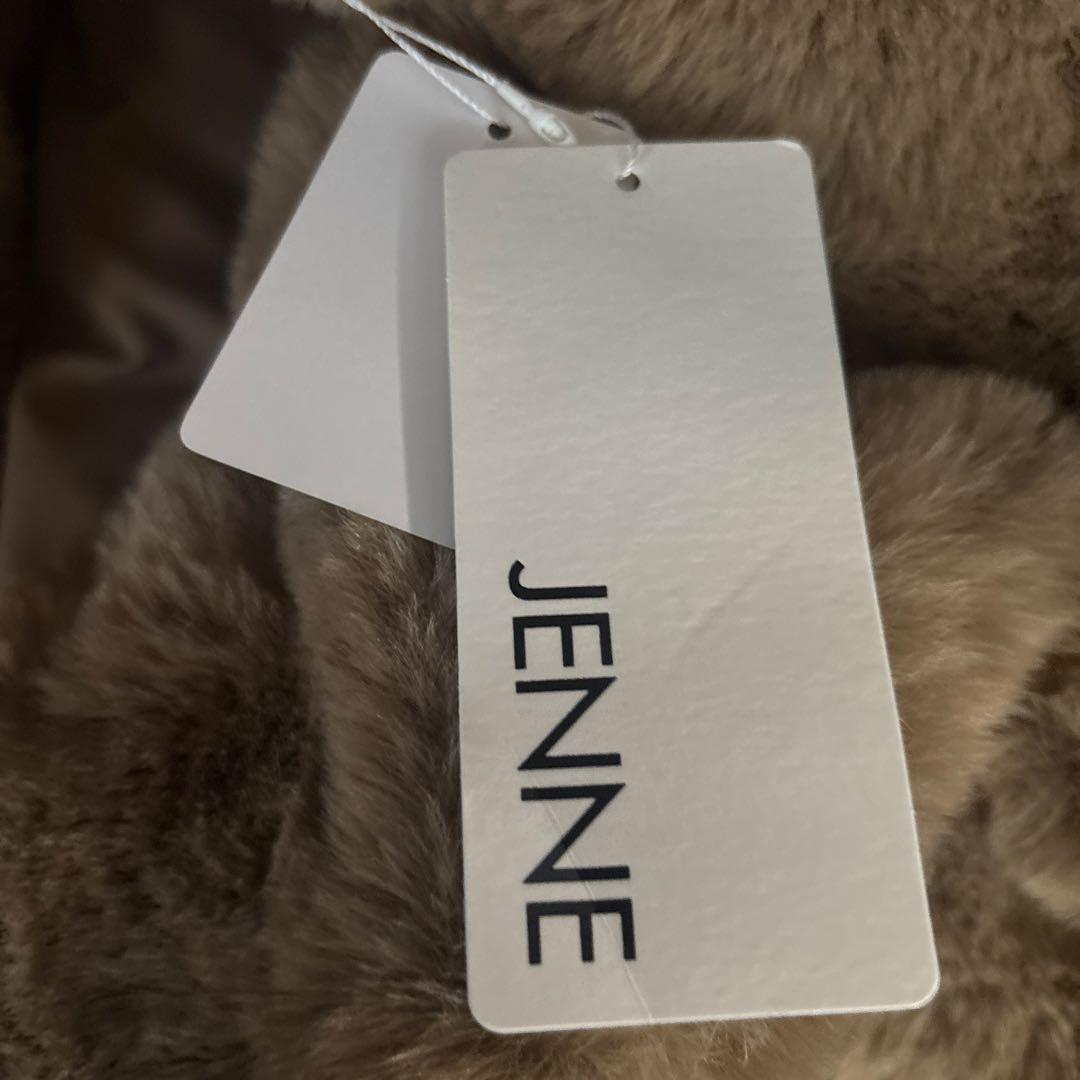 【新品タグ付き】JENNE リッチボリュームファーケープ　ベージュ