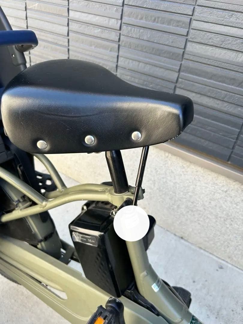 ギュット・クルームR・DX BE-FRD032 20インチ　マットオリーブ