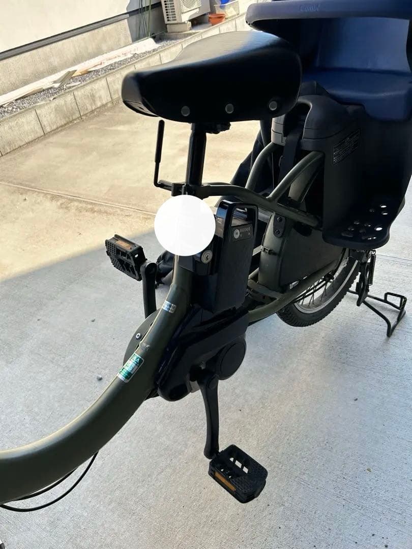 ギュット・クルームR・DX BE-FRD032 20インチ　マットオリーブ