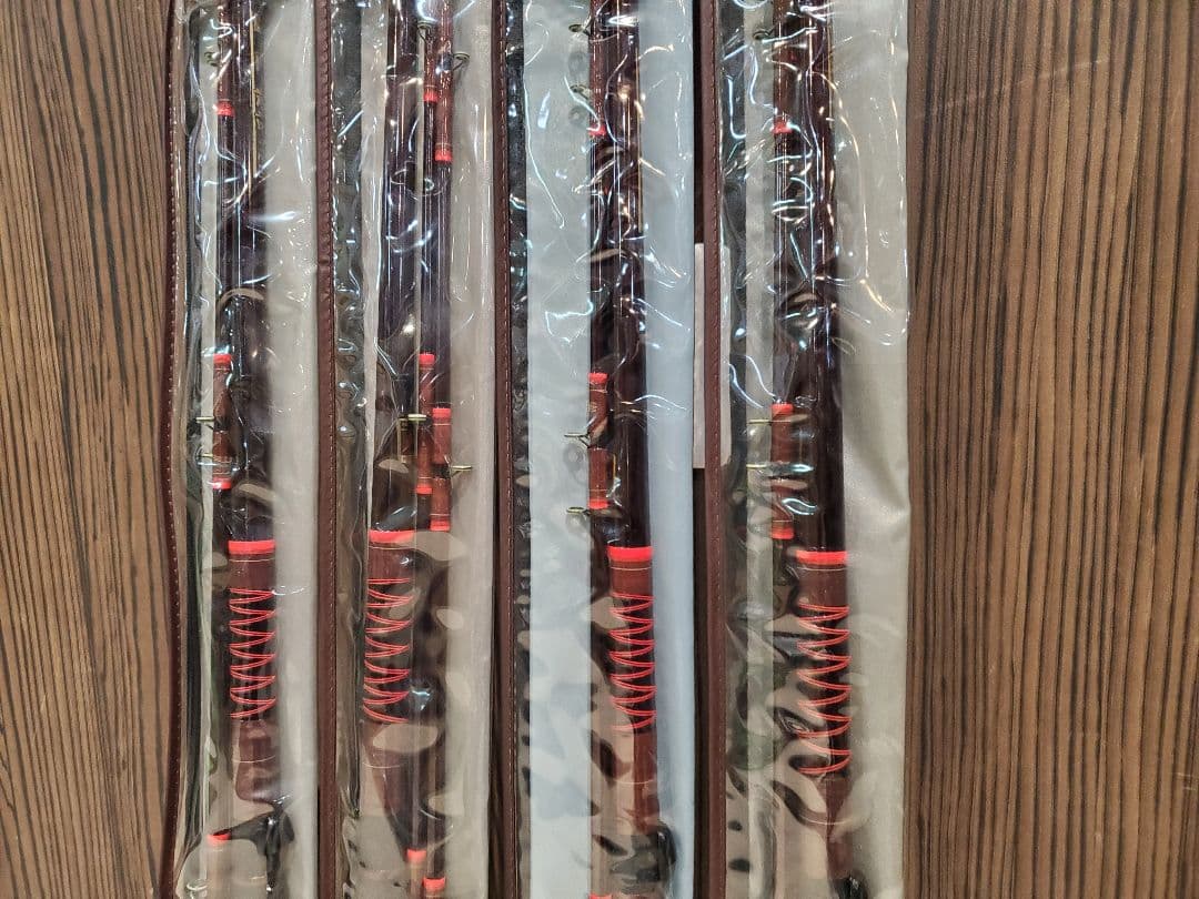 未使用　カーボン舟竿　秘伝　1-210　４本セット