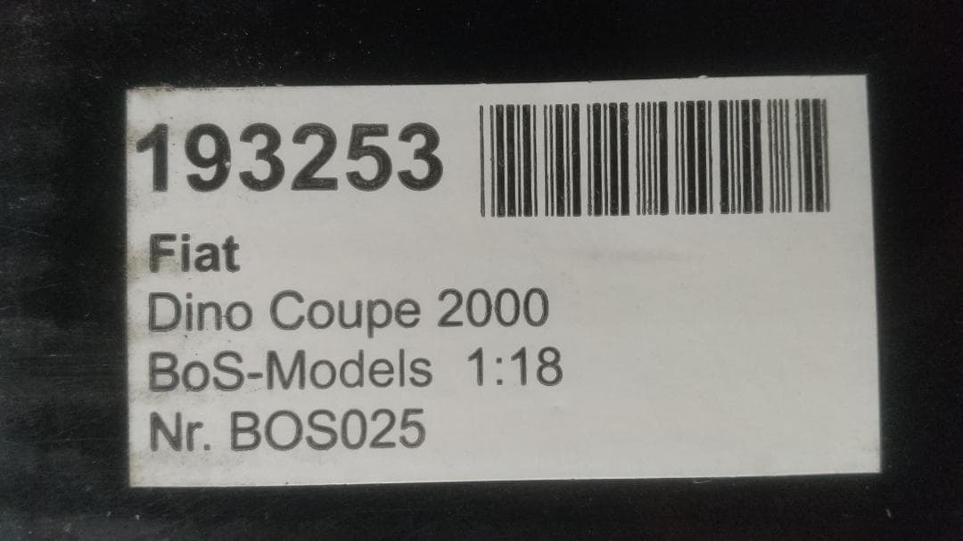 さわさわ　1/18 BoS フィアット ディノ2000クーペ フェラーリ