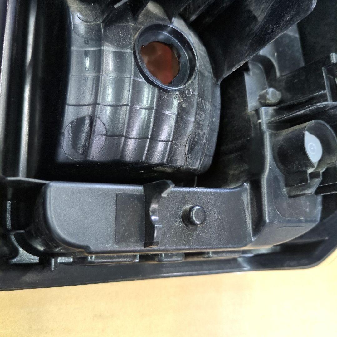 DAIHATSU　ダイハツ　ウェイク　左テールランプ