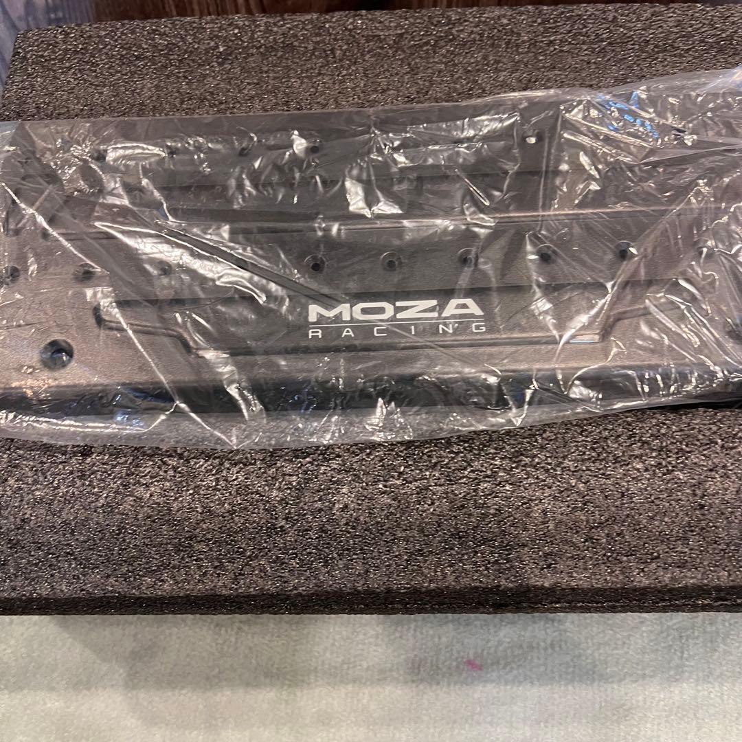 Moza Racing SR-P Pedals 高精度ロードセルペダルシステム