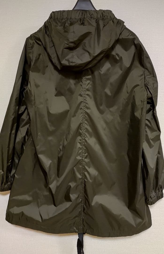 Ttです。s maxmara ビジュー　カーキ　マックスマーラ