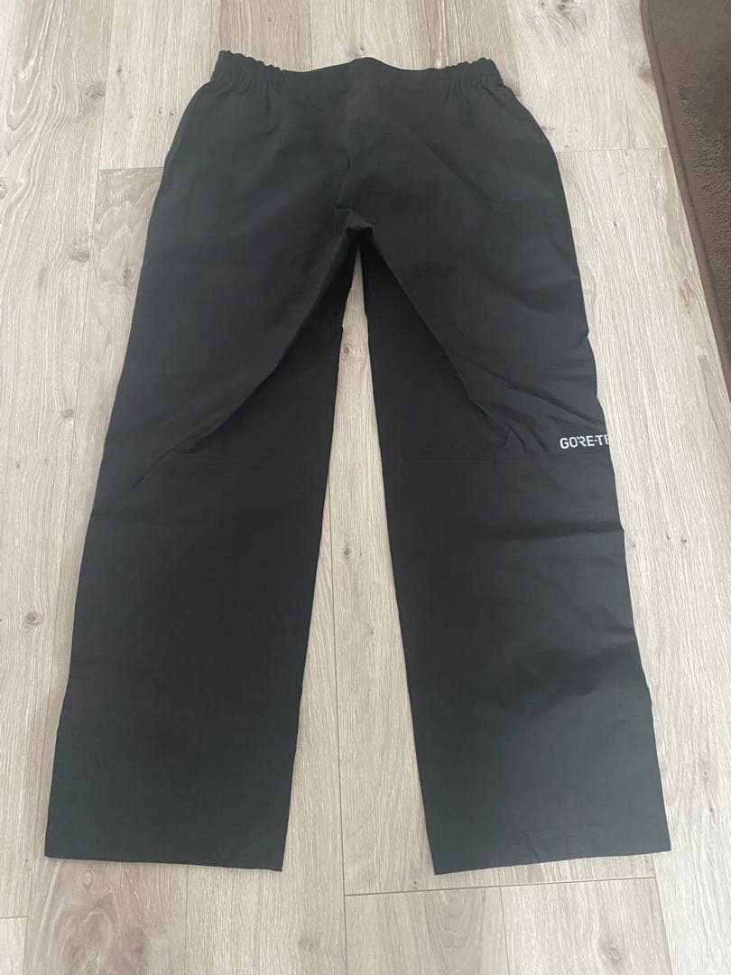 中古　試着のみ　Daiwa GORE-TEX レインウェア Lサイズ　上下セット