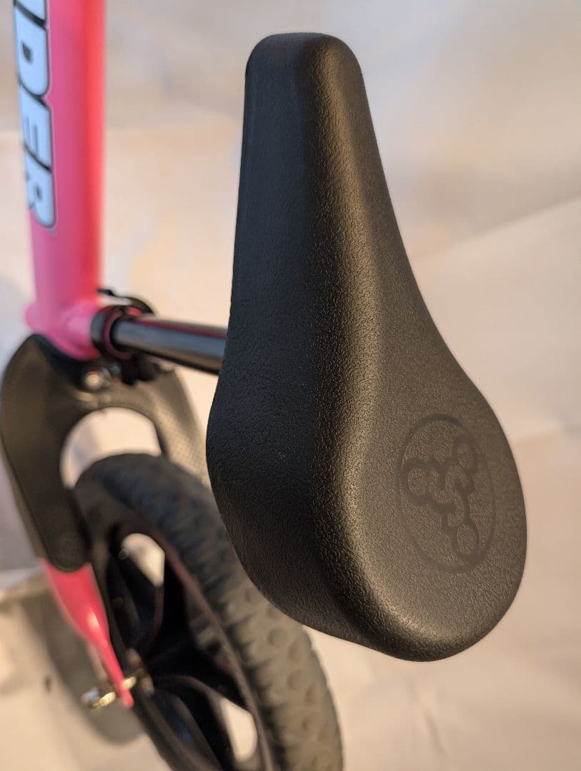 【良品】STRIDER SPORTS　スポーツタイプ　12インチ 　ピンク