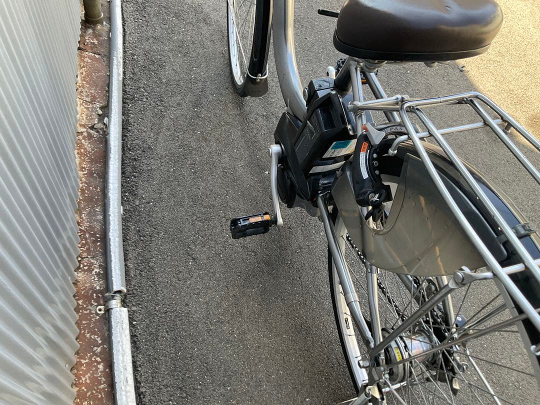 ヤマハ最新機種電動アシスト自転車pascheer26インチグレーアルミボディー
