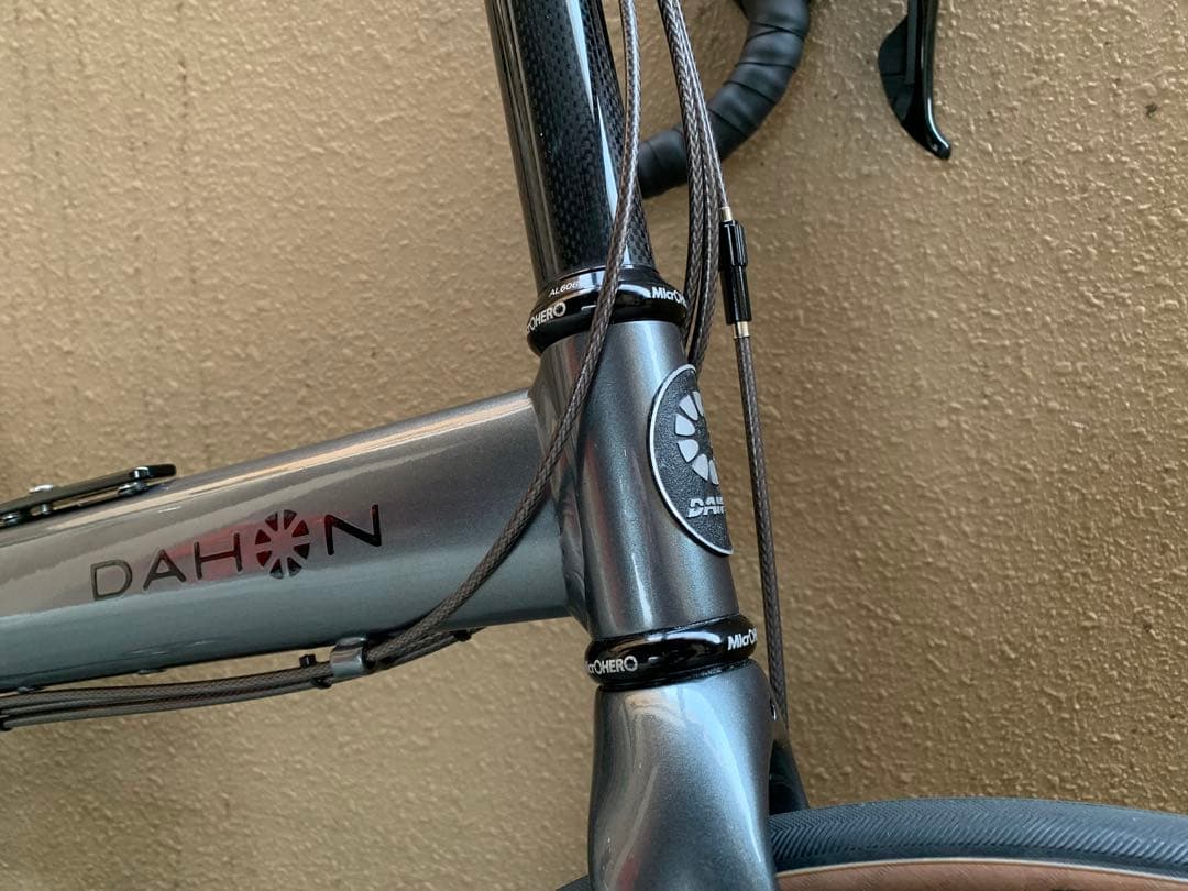 軽量★DAHON Vitesse★フルリメイク★セミ油圧ブレーキ、451ホイール