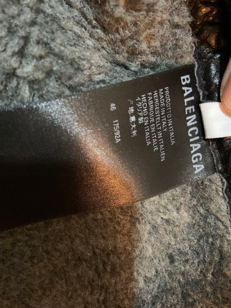 BALENCIAGA フード付きレザージャケット