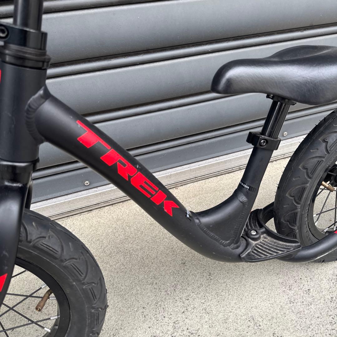 トレック　『Kickster』　ブラック