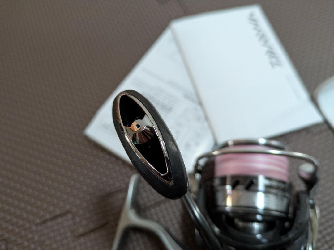 ダイワ リール　CALDIA LT 4000-CXH（箱＋ライン＋カバー付き）