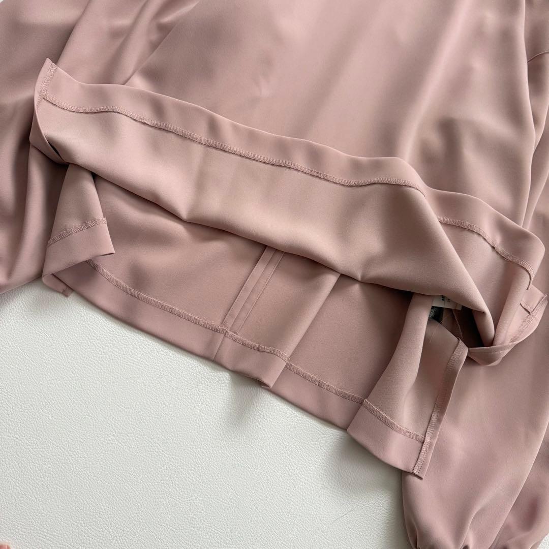 美品✨25SS✨3.5万✨アドーア　ダブルストレッチブラウス　立体ギャザー