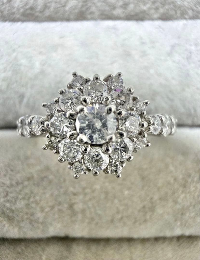 美品！綺麗！！ pt９５０　ダイヤ　計0.72ct リング