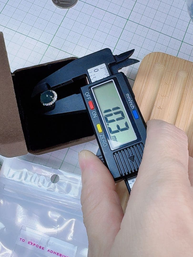 M-055天然翡翠《本物保証》フリーサイズ指輪 現状約15号 リング S925