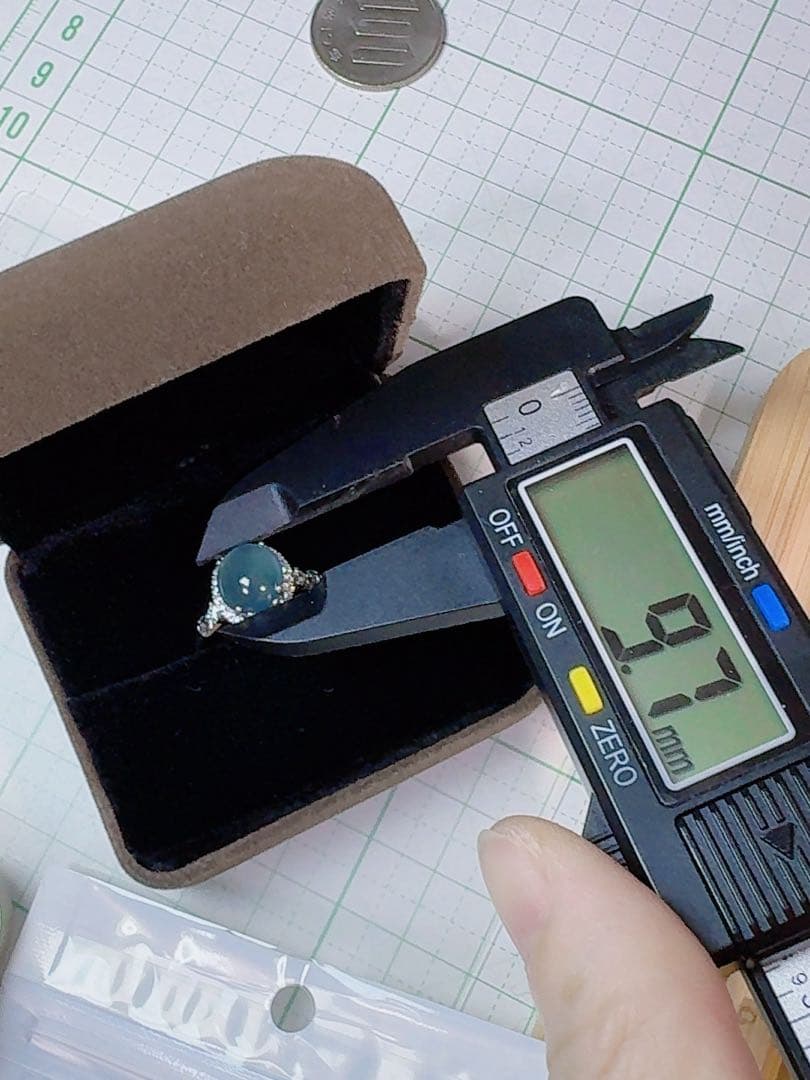 M-055天然翡翠《本物保証》フリーサイズ指輪 現状約15号 リング S925