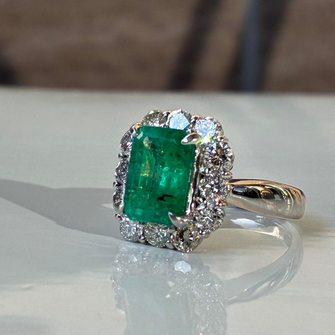 新品未使用　PT900 エメラルド2.68ctダイヤモンドリング