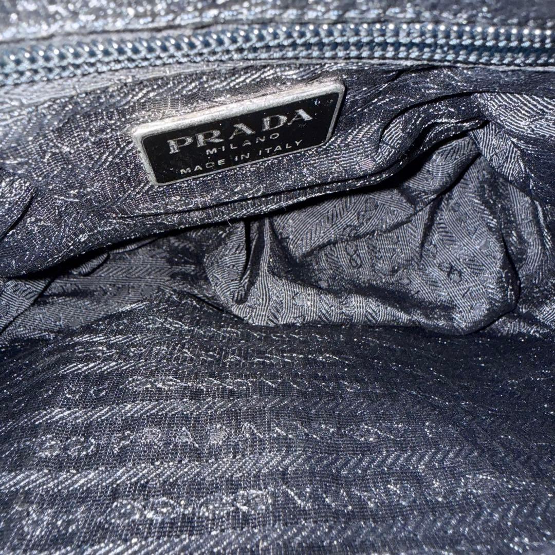 PRADAプラダ 三角ロゴ ナイロン 赤 ショルダーバッグ フラップ 白タグ