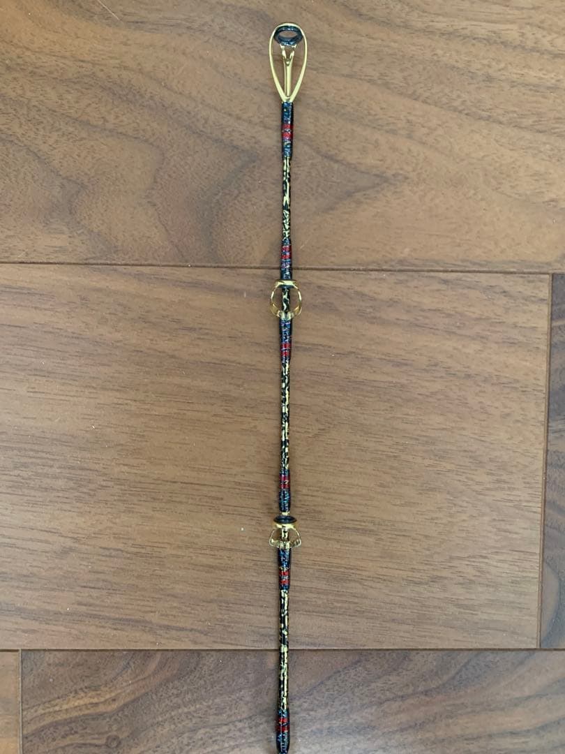 アリゲーター　ギル　14-175 黒/金プルトス　A Tロックプレート赤