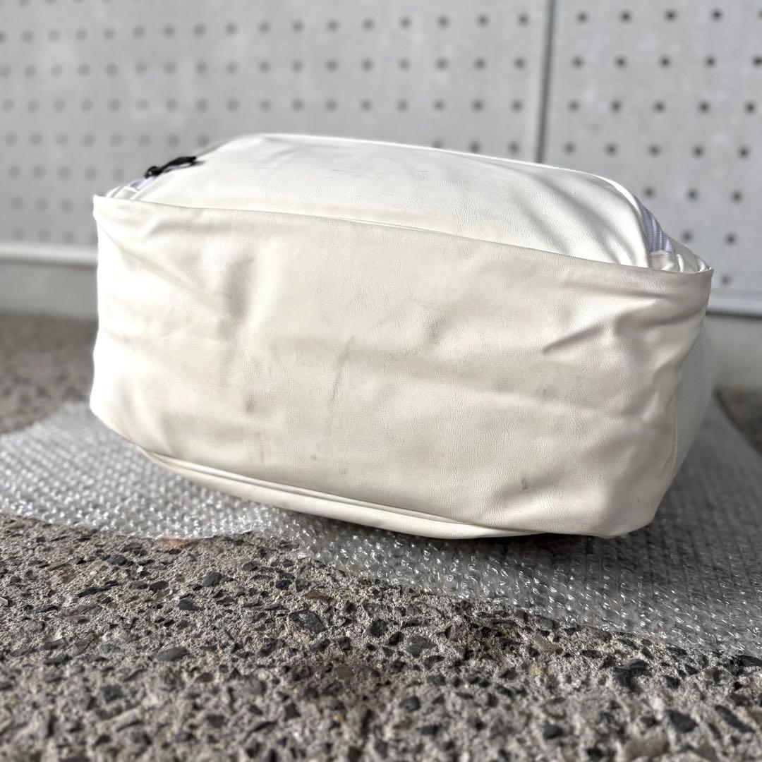 【オークリー】人気スカル刺繍ロゴ 合成皮革 ゴルフトートボストンバック 大容量‼️