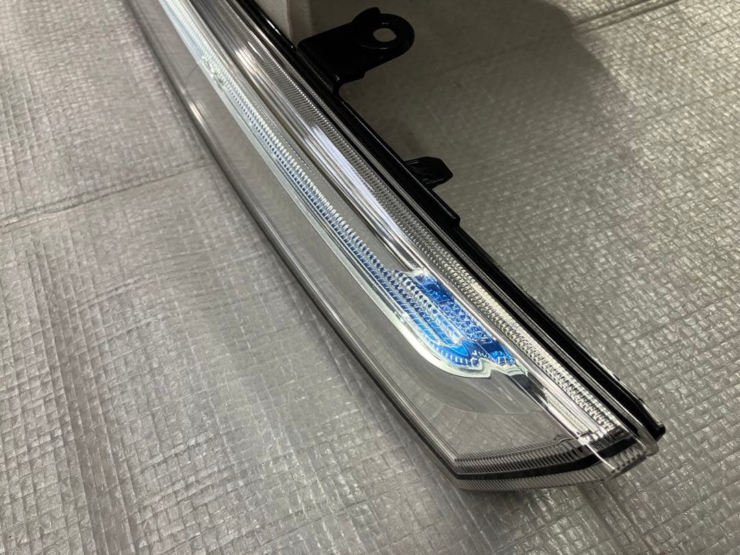 ♦︎ダイハツ★タントカスタムLA600S LEDイルミネーショングリル★ホワイト★