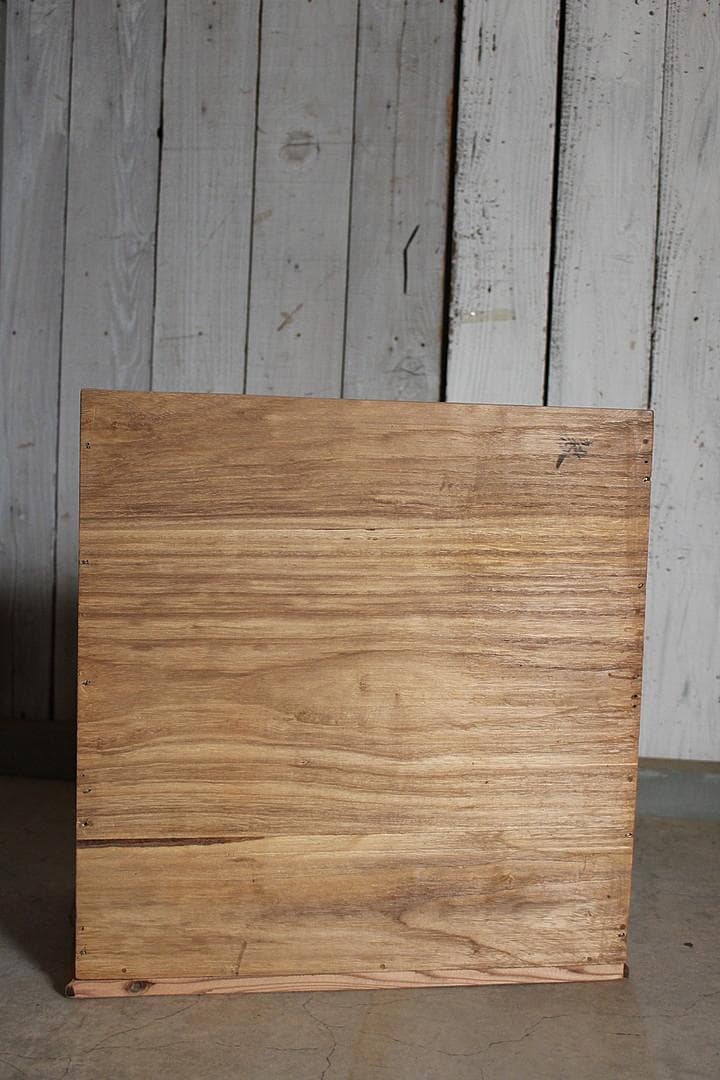 古い小さな木枠のガラス戸棚×小引き出し