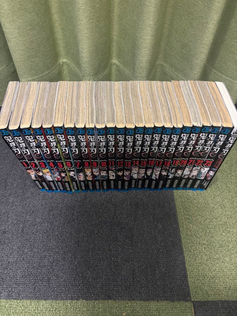 V*a様 鬼滅の刃全巻➕関連グッズ