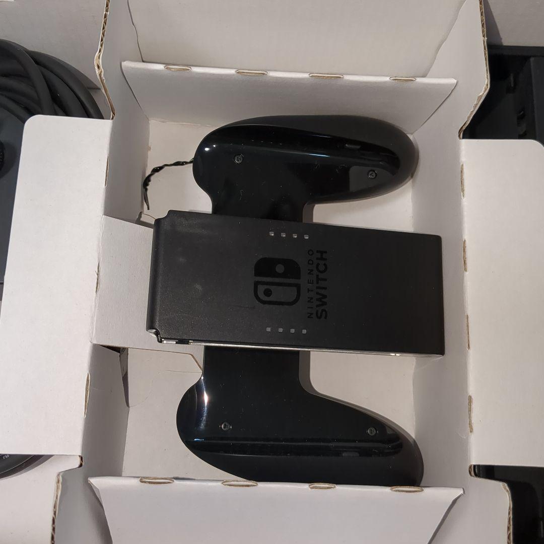 ほぼ未使用　美品　Nintendo Switch 本体バッテリー強化　2020年