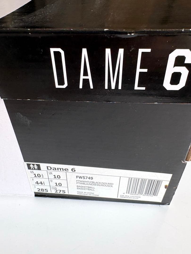 箱付きadidas DAME 6 バスケットボールシューズ プシャーTコラボ
