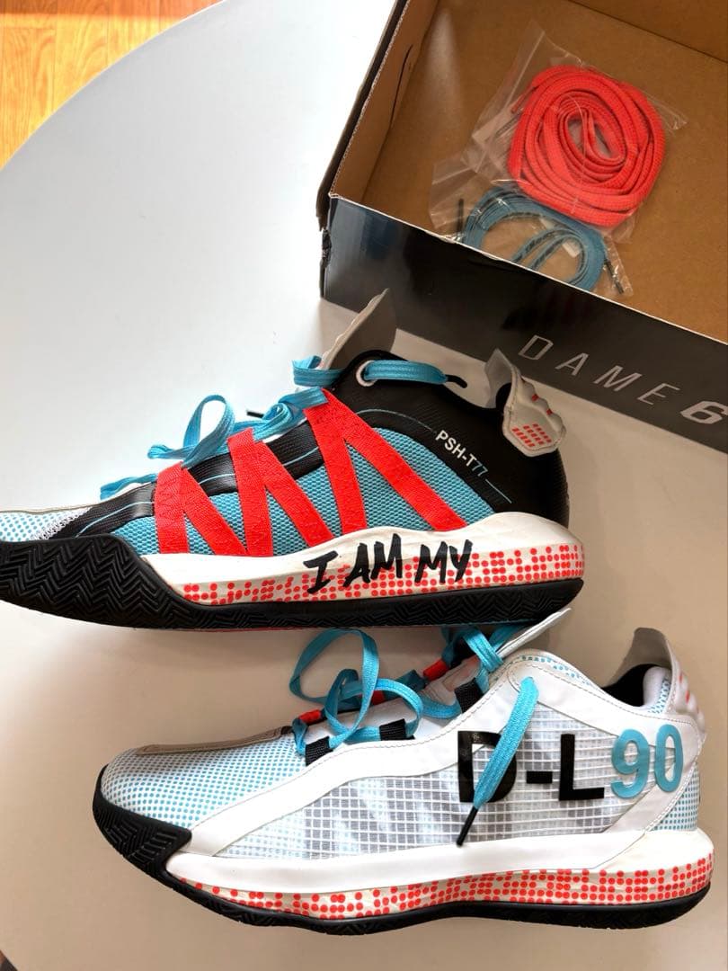 箱付きadidas DAME 6 バスケットボールシューズ プシャーTコラボ