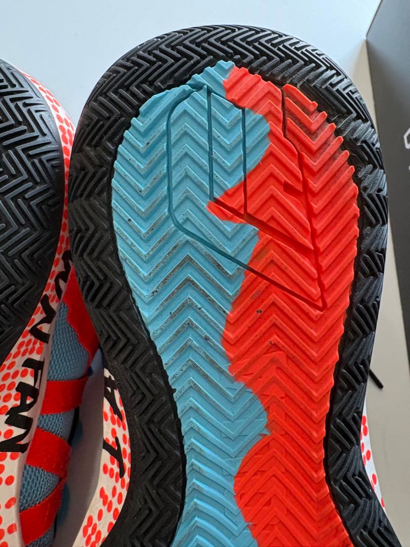 箱付きadidas DAME 6 バスケットボールシューズ プシャーTコラボ