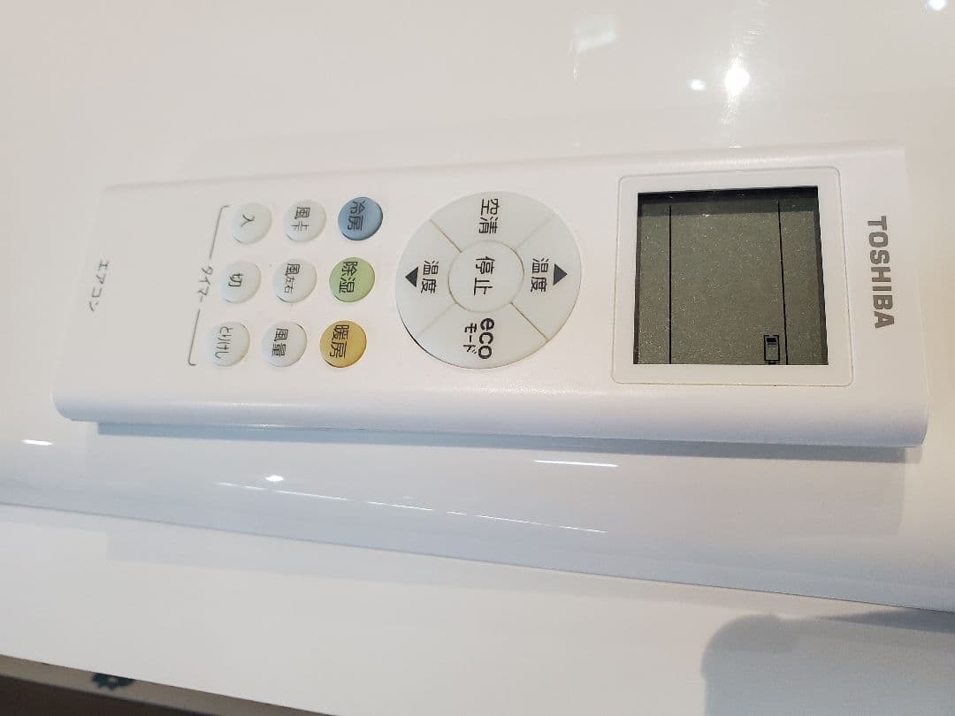 東芝　エアコン　冷暖房　RAS-F221APY 2.2kW 2019年